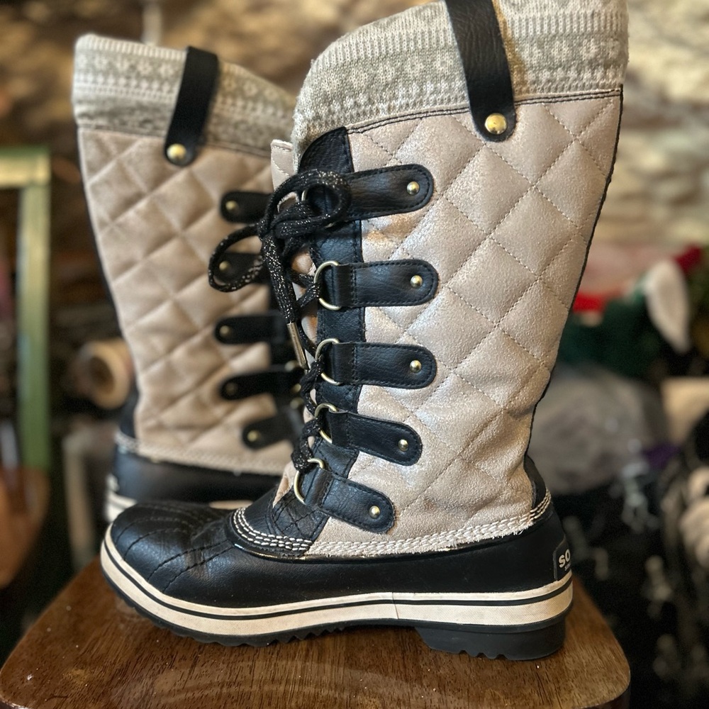 Sorel Black and Tan Quilted Winter Boots